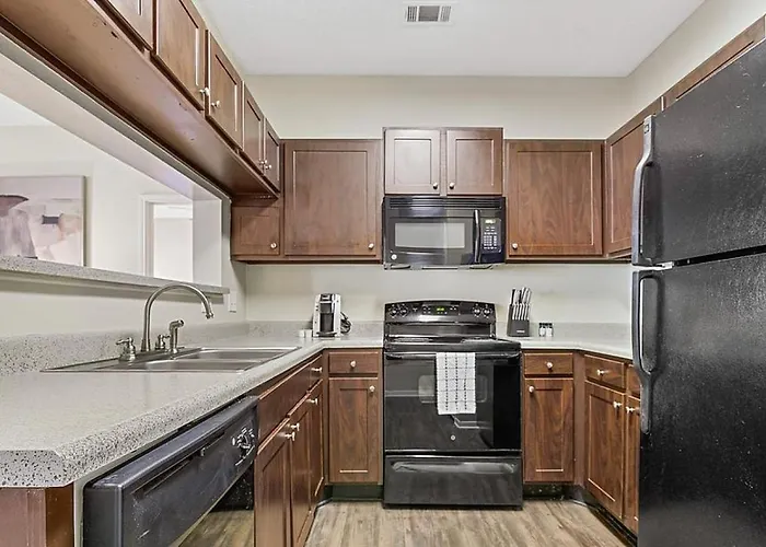 Landing Modern With Amazing Amenities Apartment Winston-Salem